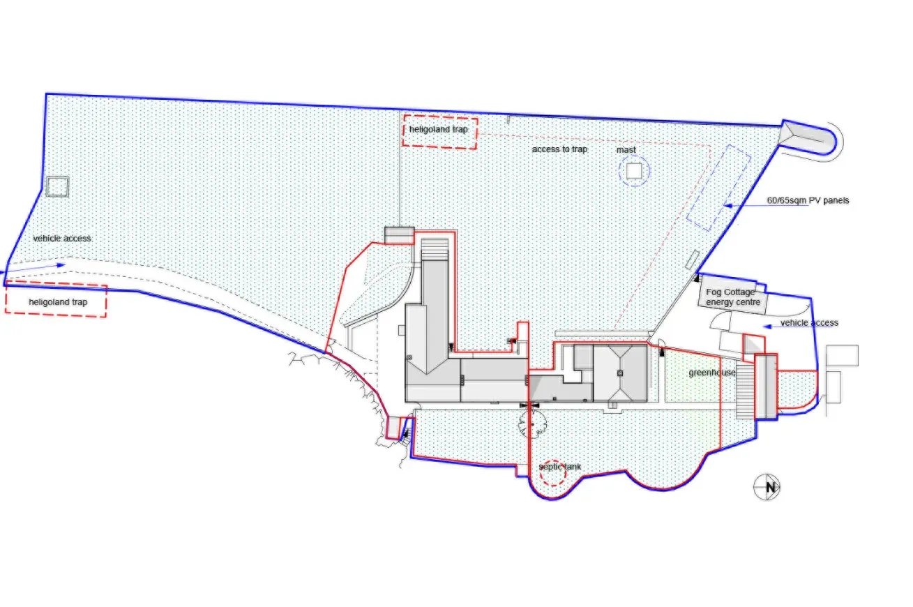 Plan of the Hilbre CLT area: the land and buildings inside a blue boundary line, labelled with the heligoland traps, mast, PV panels, Fog Cottage energy centre, greenhouse, septic tank and vehicle access.